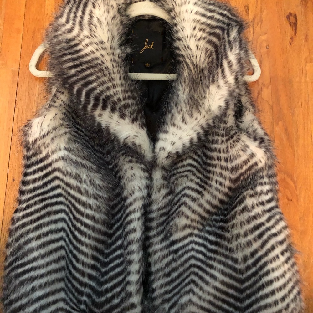 Faux fur vest!